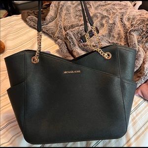 Michael kors tote